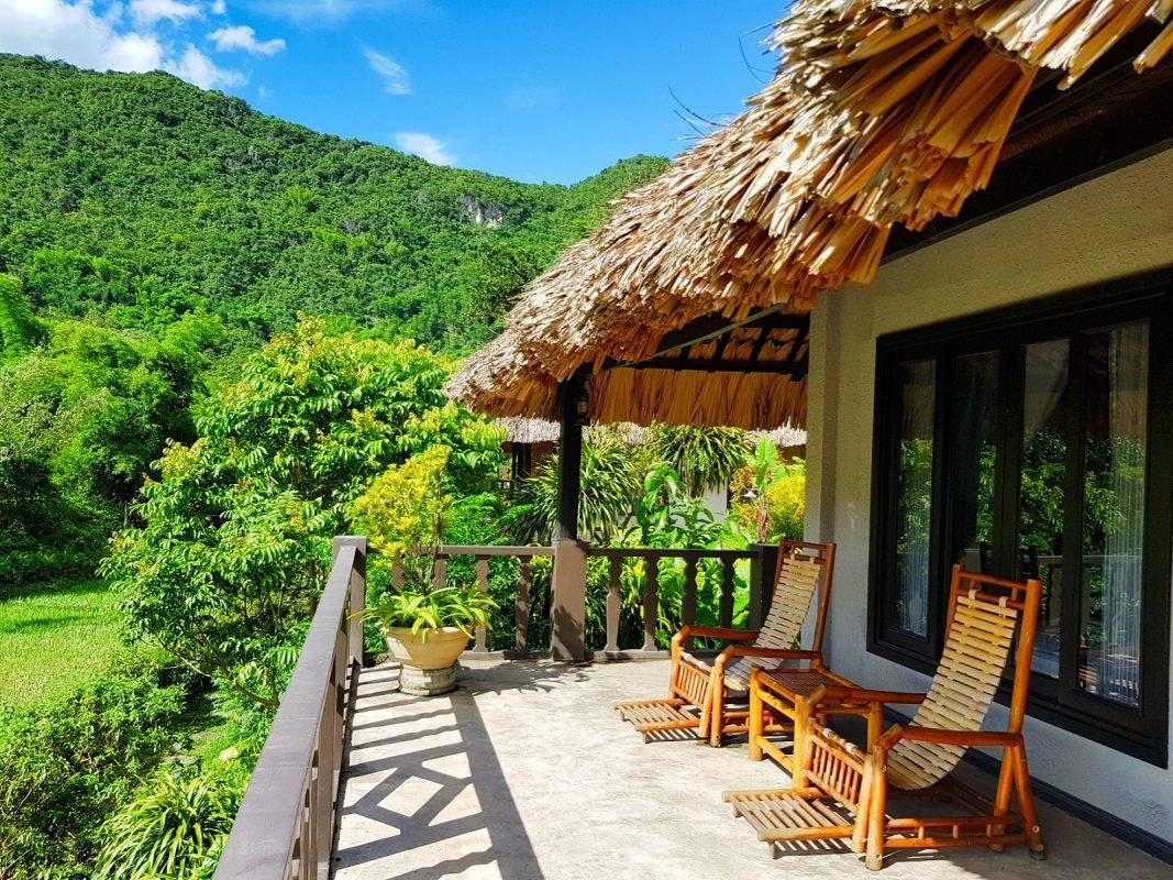 Sleeping in the Clouds: The Ultimate Guide to a Mai Chau Bike Tour with Homestay